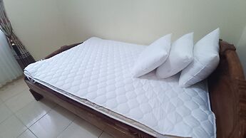 SPOT ON 93376 Roemah Ambarrukma 185 Syariah