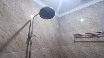 SPOT ON 93376 Roemah Ambarrukma 185 Syariah