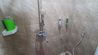 SPOT ON 93376 Roemah Ambarrukma 185 Syariah