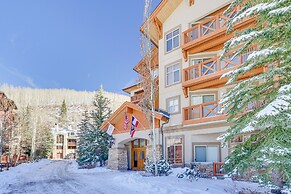 Ski-in/ski-out Brighton Condo w/ Pool & Hot Tub