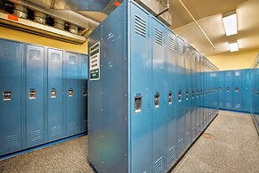 Ski-in/ski-out Brighton Condo w/ Pool & Hot Tub