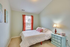 Sweet Dreamin Townhome ~ 7 Mi to Beach!
