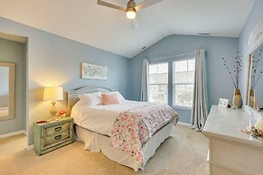 Sweet Dreamin Townhome ~ 7 Mi to Beach!