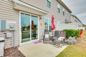 Sweet Dreamin Townhome ~ 7 Mi to Beach!