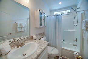 Moore Haven Getaway w/ Deck & Private Pool