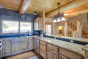 Angel Fire Escape w/ Hot Tub, Game Room & Views!