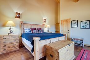 Angel Fire Escape w/ Hot Tub, Game Room & Views!