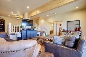 Angel Fire Escape w/ Hot Tub, Game Room & Views!