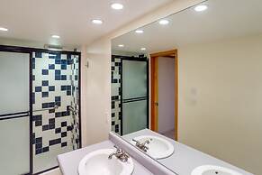 Spacious Fairbanks Home w/ Fireplaces!