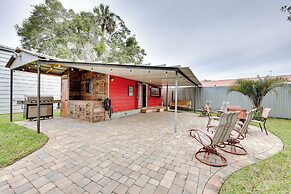 St Augustine Studio: Patio, Swing + 3 Mi to Beach