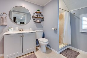 St Augustine Studio: Patio, Swing + 3 Mi to Beach