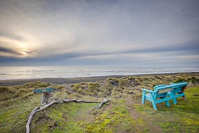 The Lighthouse: 3 Acre Port Orford Oceanfront Home