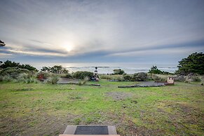 The Lighthouse: 3 Acre Port Orford Oceanfront Home
