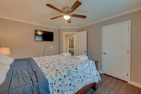 Family-friendly Home w/ Deck Near Colonial Beach!