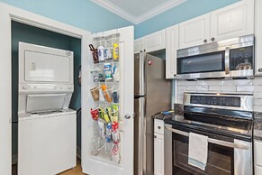 Family-friendly Pensacola Home < 1 Mi to Beach!