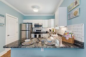 Family-friendly Pensacola Home < 1 Mi to Beach!