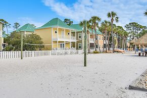 Family-friendly Pensacola Home < 1 Mi to Beach!
