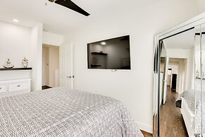 Glendale Home w/ Fire Pit Near State Farm Stadium!