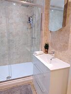 The Ayres House 2-bed Apartment in Cambridge