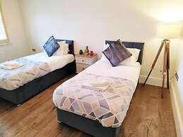 The Ayres House 2-bed Apartment in Cambridge
