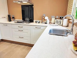 The Ayres House 2-bed Apartment in Cambridge