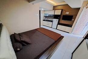 OYO 93365 Apartement Gateway By Sarana Cipta Mahakarya Ii