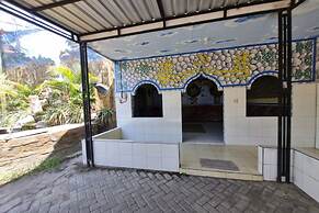 OYO 93384 New Asembagus 2