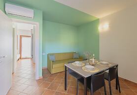 Residence with pool in Isola Rossa