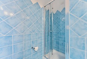 Residence with pool in Isola Rossa