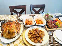 White Cat Farm Hut Inn