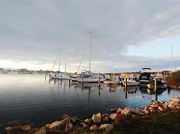 Captains Cove Luxury Apartments - 1st Floor Spa Deluxe