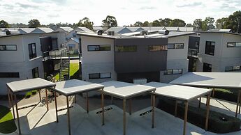 Captains Cove Luxury Apartments - 1st Floor Spa Deluxe