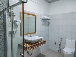 Turtle Inn Dharavandhoo