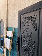 Sundays Café & Hotel