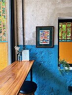 Sundays Café & Hotel