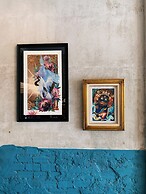 Sundays Café & Hotel