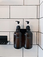 Sundays Café & Hotel