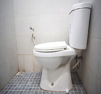 OYO Life 93382 Gajayana Kost Female Only Syariah