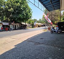 OYO 93381 New Asembagus 3