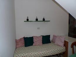 Air-conditioned Two-room Apartment Marigia Near the sea