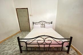 OYO 93397 Hotel California