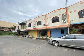 OYO 93397 Hotel California