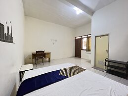 OYO Life 93398 Sudimoro Guest House Syariah