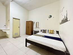 OYO Life 93398 Sudimoro Guest House Syariah