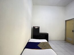 OYO Life 93398 Sudimoro Guest House Syariah