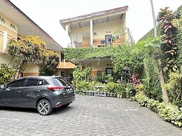 OYO Life 93398 Sudimoro Guest House Syariah