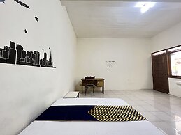 OYO Life 93398 Sudimoro Guest House Syariah