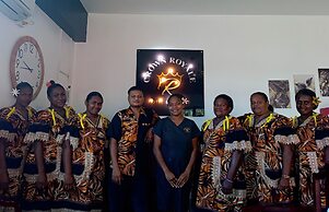 Crown Royale Hotel & Lounge