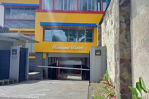 OYO Life 93383 Wisma Kencana Puteri