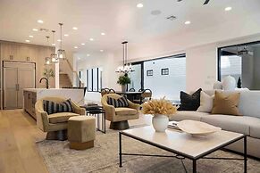 Designer Digs 9 Bedroom Home